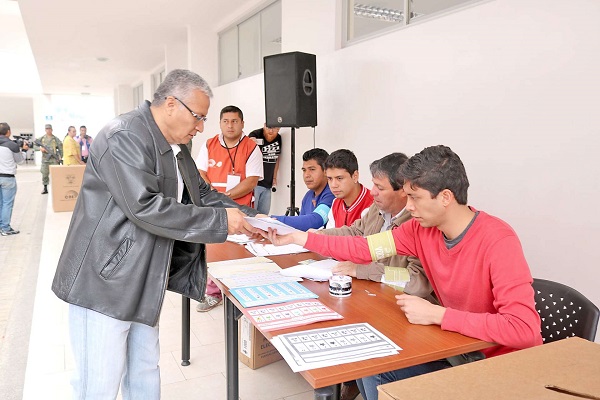 Ecuador: No habrá cambios de domicilio electoral para la segunda vuelta