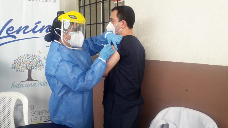 Esta semana llegará el segundo lote de vacunas contra el Covid-19 al Ecuador
