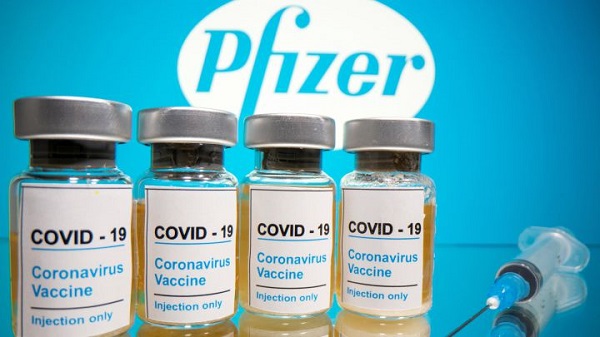 Personal médico de Guayaquil y Quito fueron los primeros en recibir la vacuna contra la Covid-19