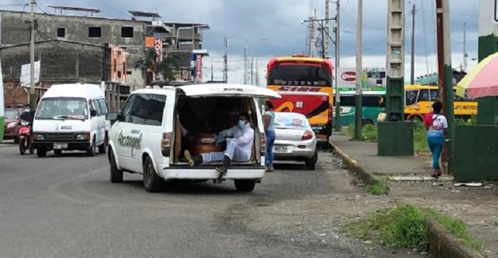 Hospital del IESS Quevedo sólo en feriado registró 17 personas muertas por Covid