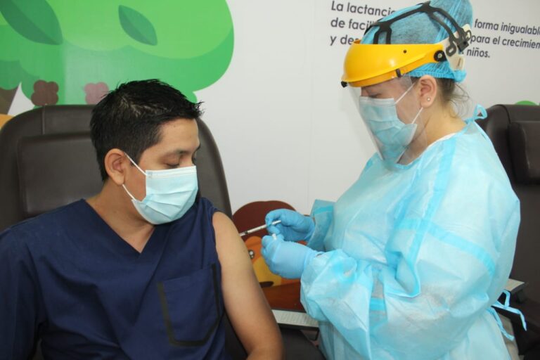 Más vacunados contra el Covid-19 en Los Ríos