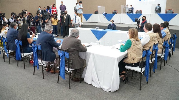 Yaku Pérez, CNE y misión de la OEA se reúnen para conocer detalles de resultados preliminares de las elecciones 2021
