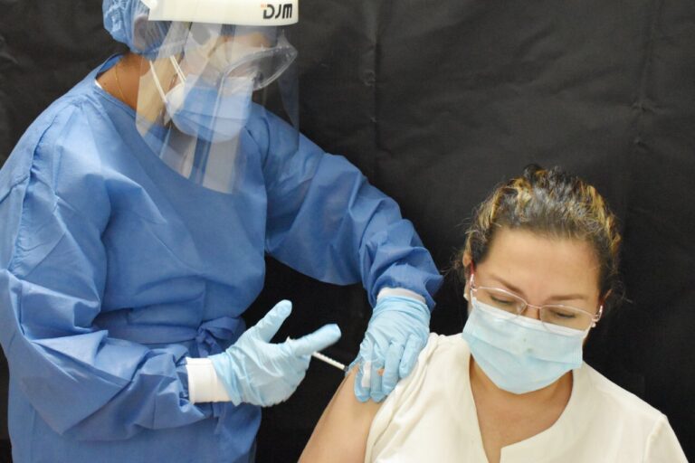 Galápagos será la primera provincia de Ecuador en completar la Fase 1 de vacunación
