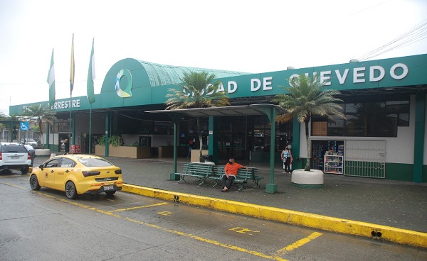 Quevedo: Remodelarán el parqueadero de la Terminal y los taxis que ingresen pagarán una tasa