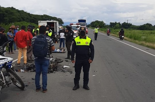 Accidente de tránsito en la vía Babahoyo-Montalvo acaba con la vida de una mujer