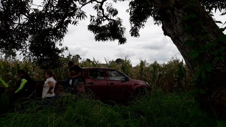 Cuidado: Pillos secuestran a una pareja en pleno centro de Quevedo para robarle su camioneta