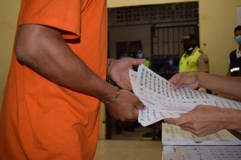 Голосовали ли заключенные в 2024. Выборы в Эквадоре. Голосование в Гватемале за Олимпиаду. Голосование выборы. Заключенные не голосуют.