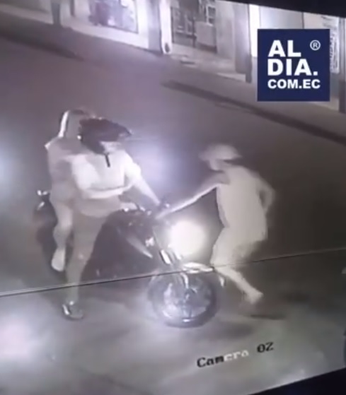 Policía busca a ‘roba motos’, nueva modalidad en Quevedo