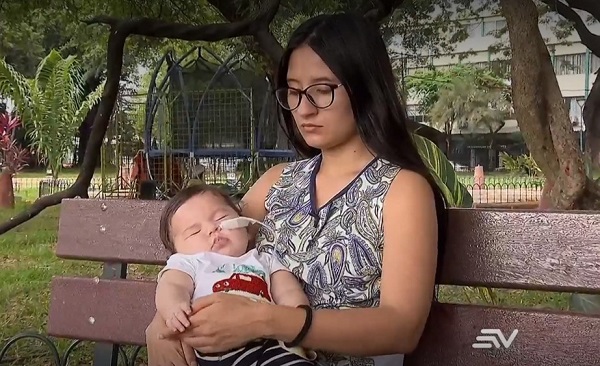 Ecuador: Madre necesita del medicamento más caro del mundo para salvar la vida de su hijo