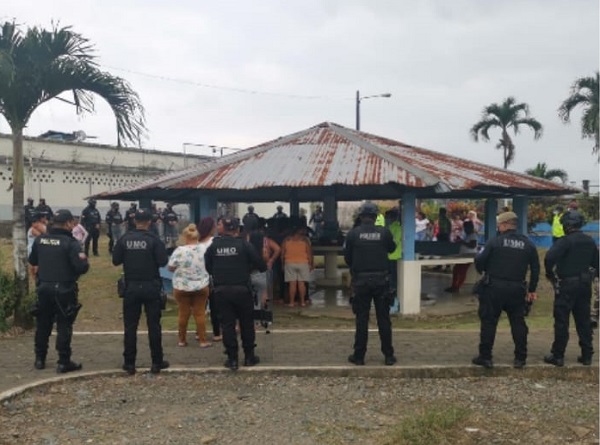 En la cárcel de Quevedo, mujeres intentaron esconder objetos para evitar que sean decomisados