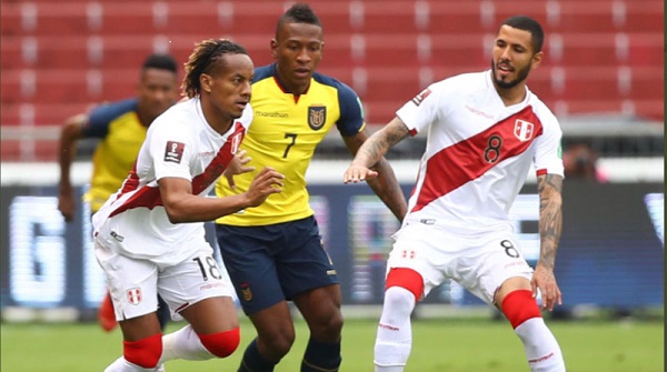 Ecuador se enfrenta a Perú en el estadio Pedro Ludovico Teixeira