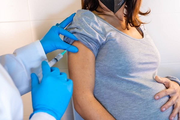 Ecuador: MSP confirma vacunación para embarazadas mayores de 35 años