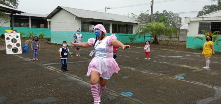 ‘Puntos de reencuentros’ se realizan en unidades educativas de Los Ríos