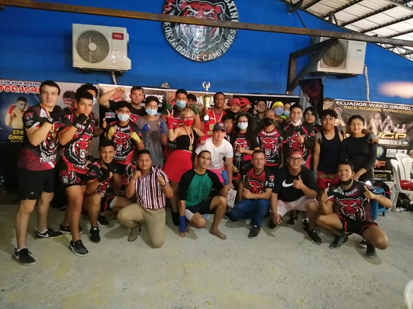 El Club Torashi entre los mejores del país, campeón nacional de WKA