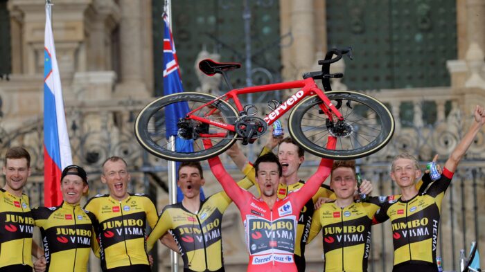 Primoz Roglic ganó su tercera Vuelta a España. Cepeda terminó en el puesto 32