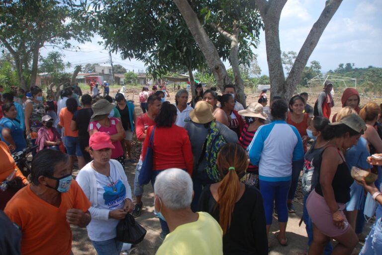 ‘Pedimos sólo un pedacito de tierra para vivir en paz’