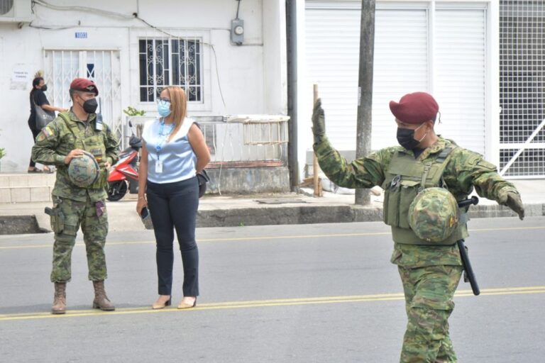 Militares patrullan y realizan operativos en Babahoyo 