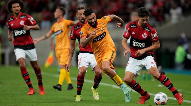 Barcelona cae 2-0 ante Flamengo, en el Maracaná, por la semifinal de ida de la Copa Libertadores