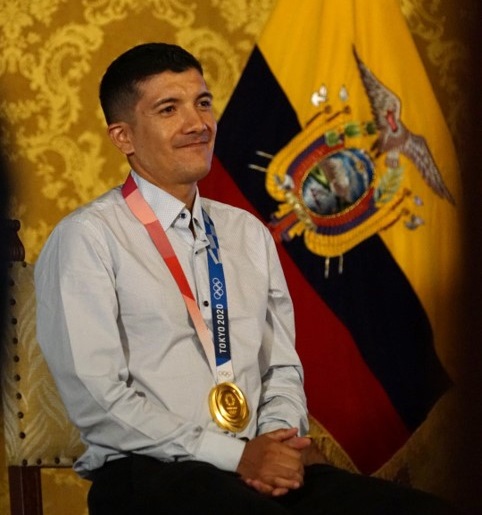 Richard Carapaz, nombrado Embajador Itinerante Deportivo del Ecuador