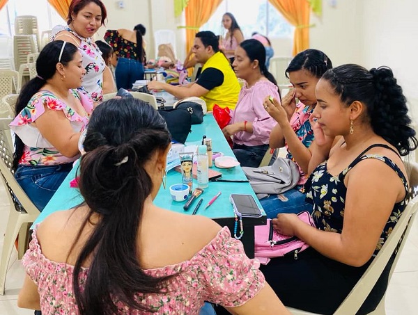 ‘Belleza, una oportunidad de negocio’, son talleres dictados a mujeres emprendedoras