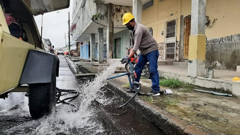 Babahoyo busca mejorar su distribución de agua potable en la ciudad