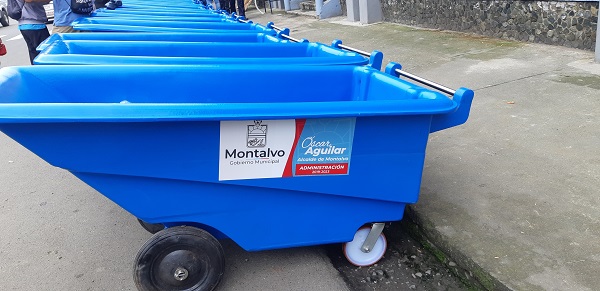 Llegaron nuevos carretones de basura para Montalvo