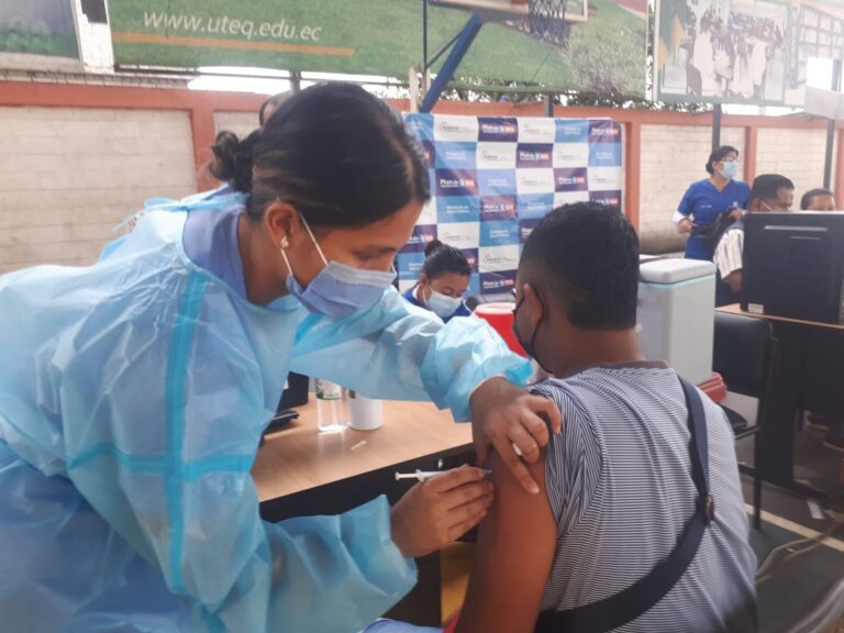 En Los Ríos hay baja vacunación contra el COVID-19, según Gobernadora