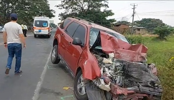 Accidente en la vía Babahoyo – Montalvo deja dos personas heridas