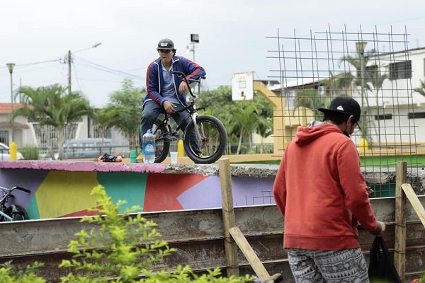 Rampa para practicar BMX libre ya toma forma