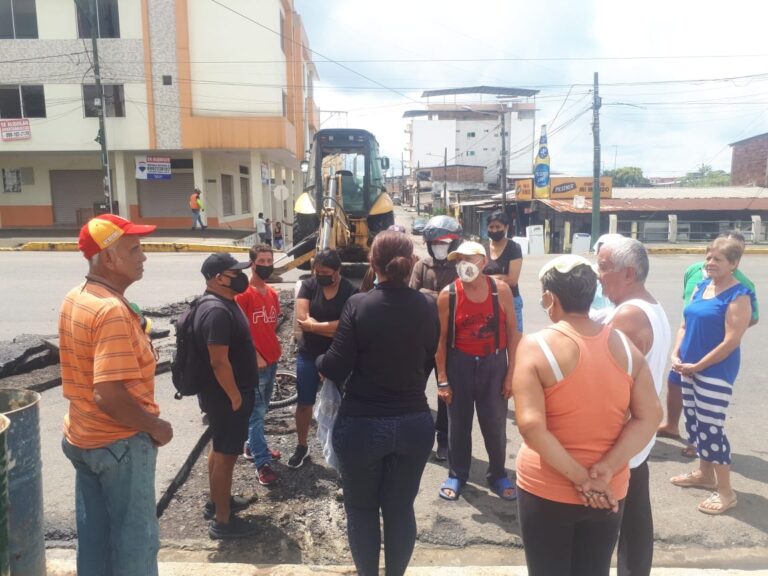 Quevedo: Reclamos de moradores paralizaron trabajos de nuevo Centro Comercial