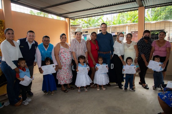 Niños y niñas de Mocache se incorporan de la Unidad Arco Iris de Sueños