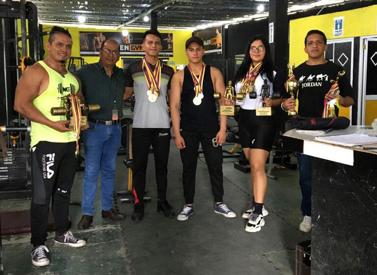 Deportistas riosenses ganan campeonatos de potencia