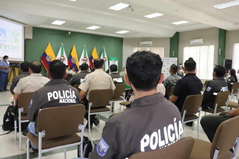 Mesa de seguridad e incremento policial es tema que trataron entre la Policía y Municipio