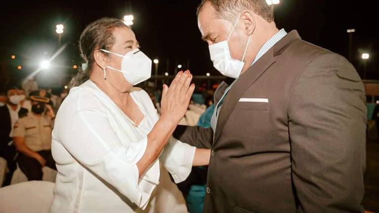 Madre del alcalde de Durán, Dalton Narváez, critica la gestión de su hijo: «¿dónde hay alguna obra que valga la pena?