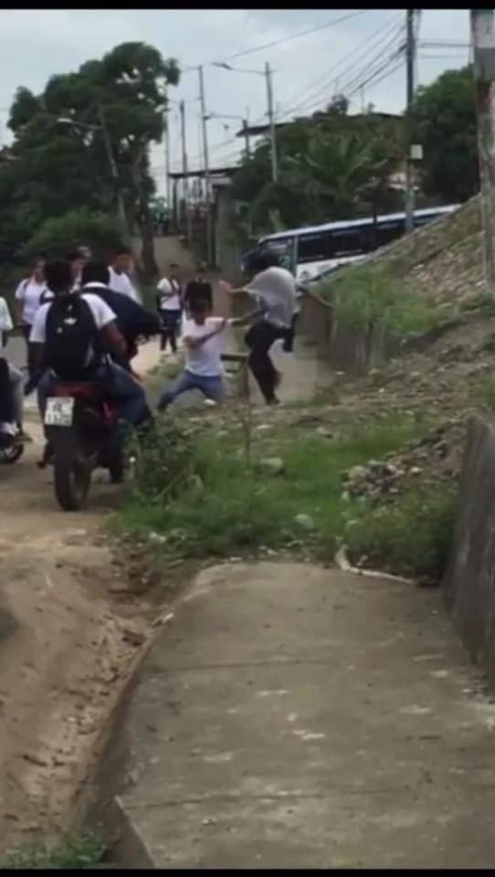 Estudiante murió al enfrentarse con un compañero de colegio, sucedió en El Empalme, Guayas