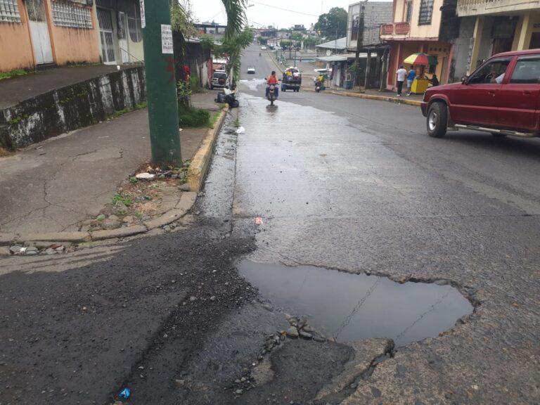 Quevedo: Aguas servidas de la parroquia 7 de Octubre van a las calles