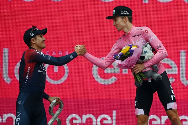 ¡Grande Carapaz! ‘La Locomotora de Carchi’ logró el segundo lugar en el podio del Giro de Italia