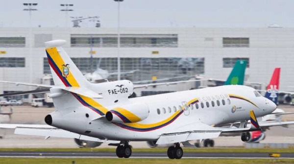 Avión presidencial adquirido en el mandato de Rafael Correa es vendido a Colombia