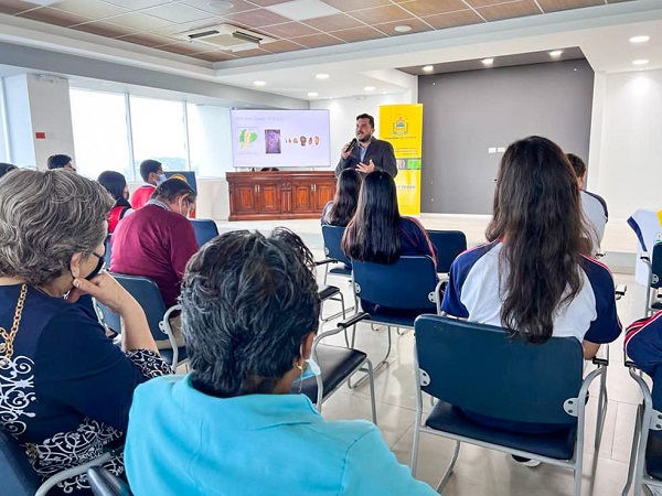 ‘Memorias de Santa Rita’, seminario desarrollado por la Prefectura de Los Ríos