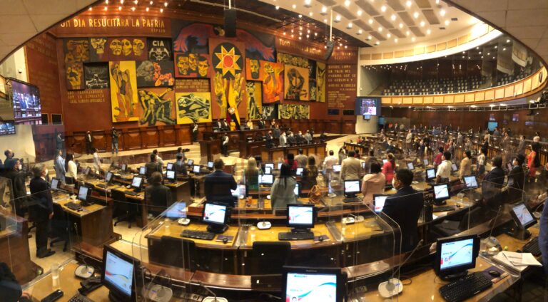El PSC y la ID no apoyarán el trámite de la muerte cruzada en la Asamblea Nacional