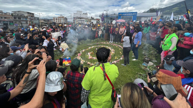 Paro Nacional: Mujeres y hombres de pueblos y nacionalidades indígenas se mantienen en resistencia en Quito
