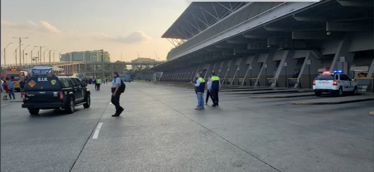 Encuentran dinamita en la Terminal Terrestre de Guayaquil, usuarios tuvieron que evacuar
