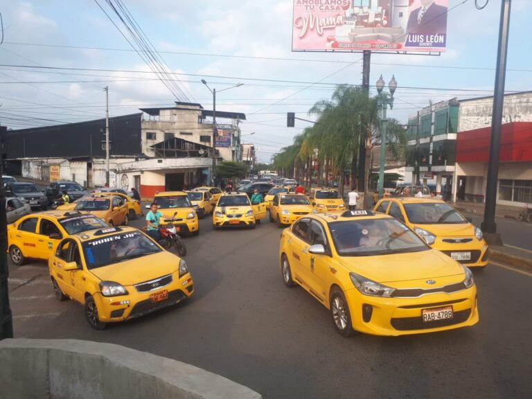 Taxistas de Quevedo no marcharán en contra del Gobierno