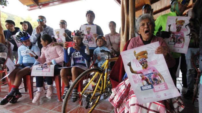 Carapaz es el orgullo de los carchenses