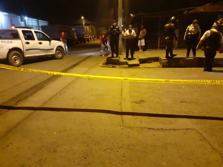 Quevedo: Tres personas heridas en balacera de la 15 de Noviembre