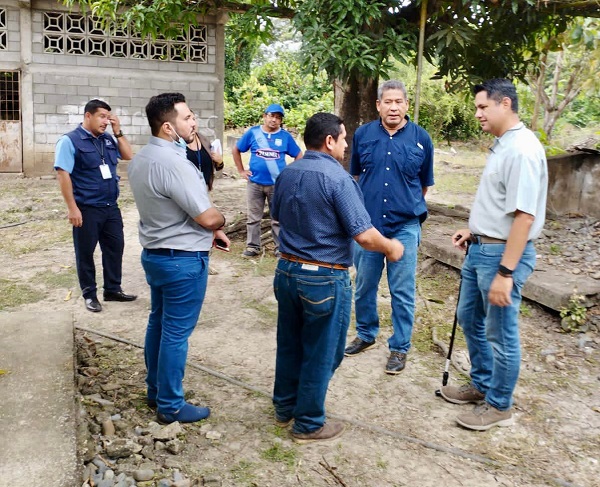 Prefectura de Los Ríos evalúa estado de instalaciones en la Universidad de Guayaquil en Vinces