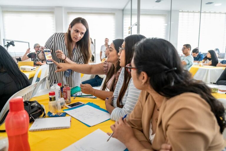 Llega a Quevedo el ‘Programa de Negocios Digitales’ de la Prefectura de Los Ríos