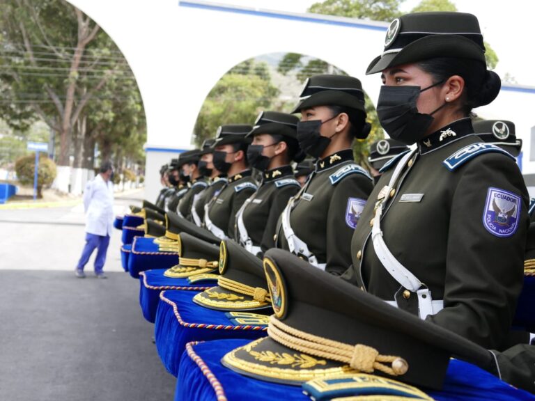 ¡Atención! Policía Nacional abre postulaciones para profesionales de hasta 38 años