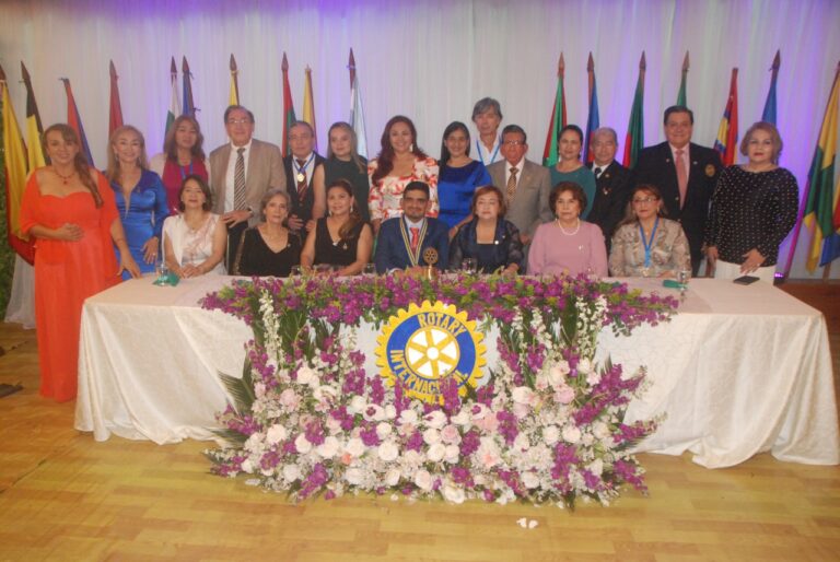 El Club Rotary Quevedo posesiona nueva directiva