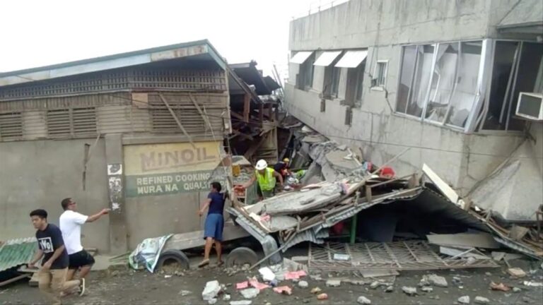 Un terremoto de magnitud 7.1 sacude Filipinas